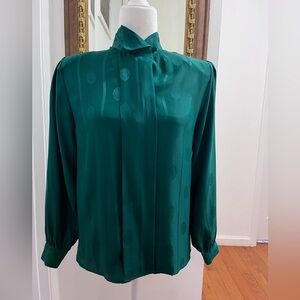 David matthew vintage silk Elegant Green Women's Top size 4